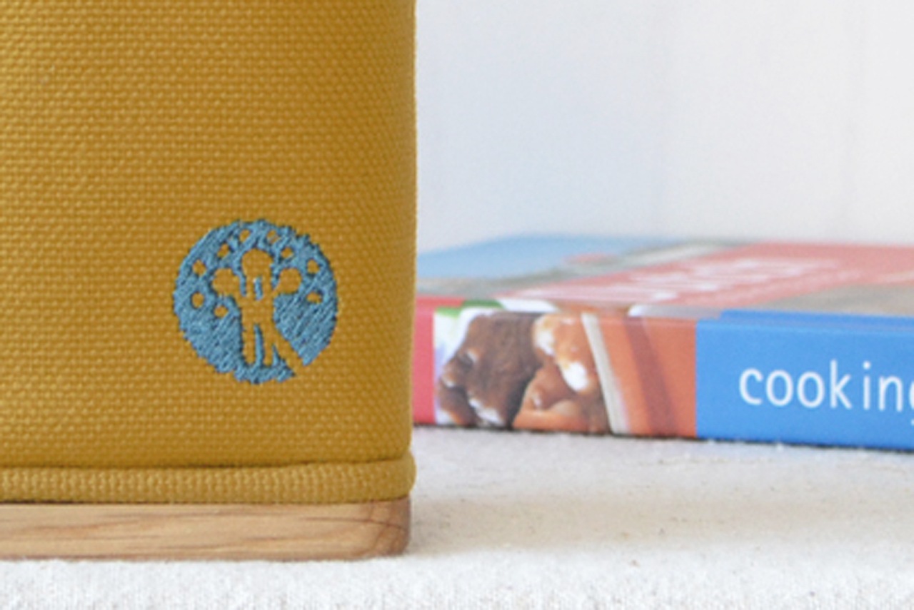 坂本正成|ペンスタンド マスタード