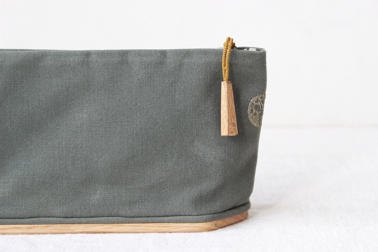 坂本正成|ペンケース[ジッパー大] オリーブ