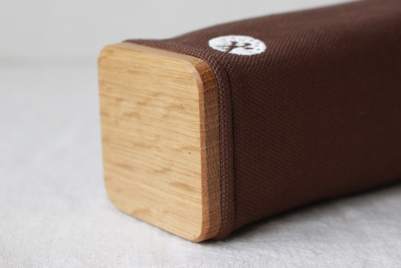 坂本正成|ペンスタンド カカオ