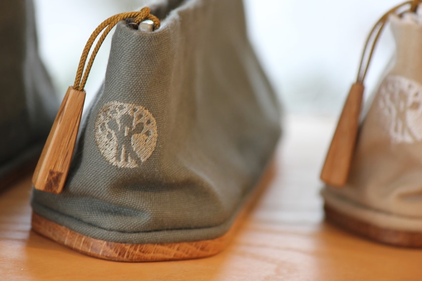 坂本正成|ペンケース[ジッパー小]オリーブ | Handcraft of Hida / 飛騨