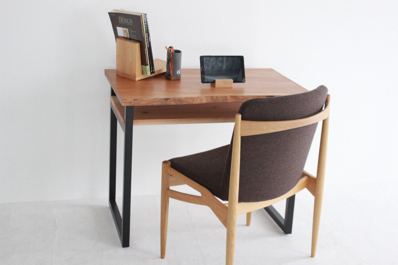 ワークデスク (鉄脚)