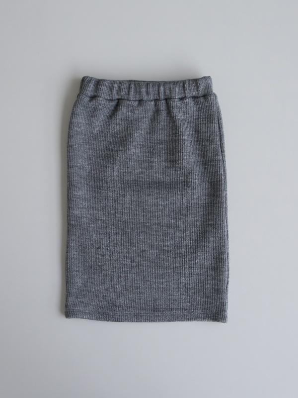 what comfortable knit skirt this is