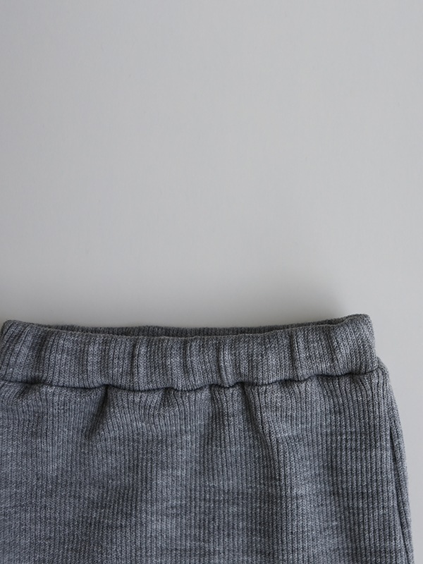 what comfortable knit skirt this is