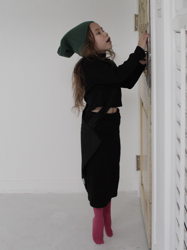 what comfortable knit skirt this is
