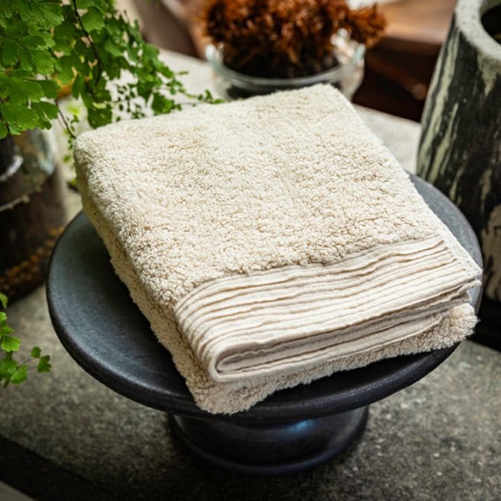 サステなタオル　ベージュ