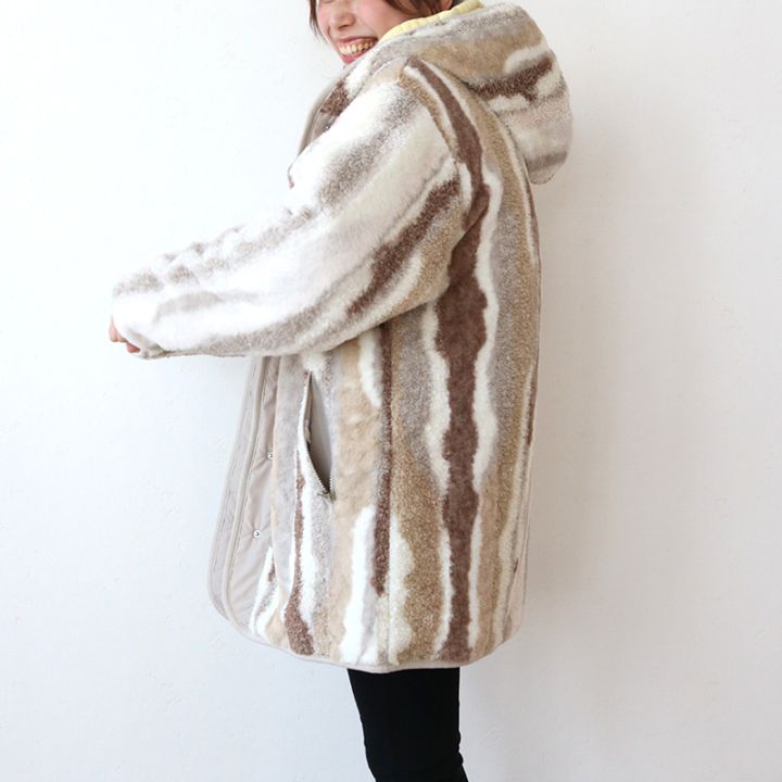 リバーシブルフードジャケット