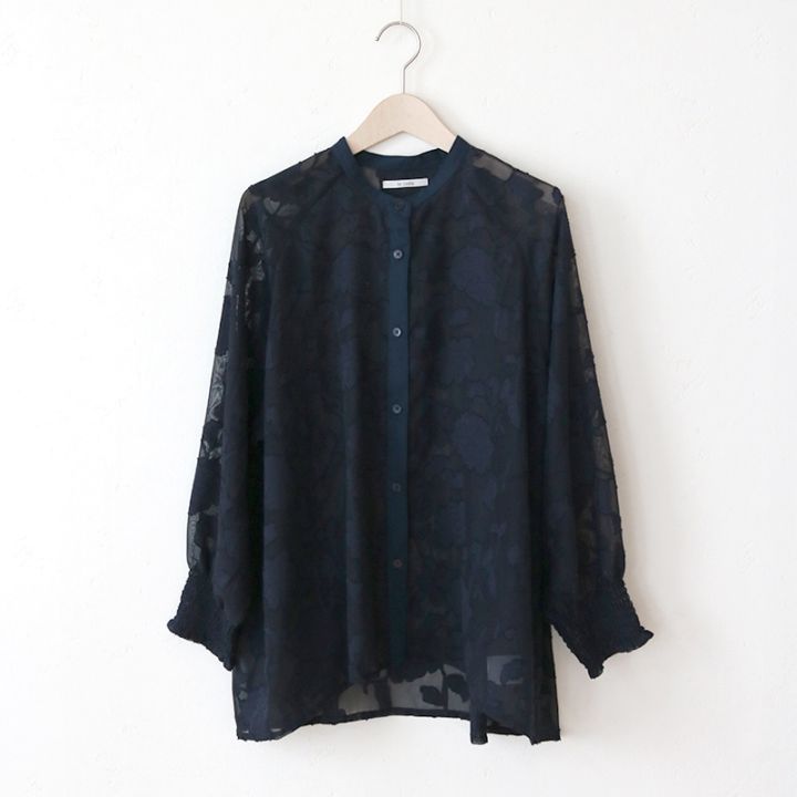 シャーリングブラウス