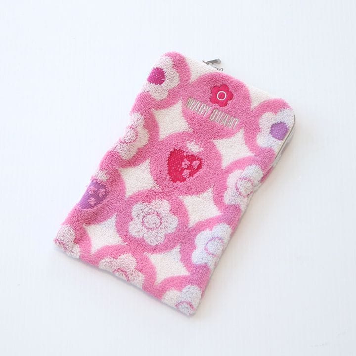 MARY QUANT（マリークヮント）苺ファスナー付タオルPI