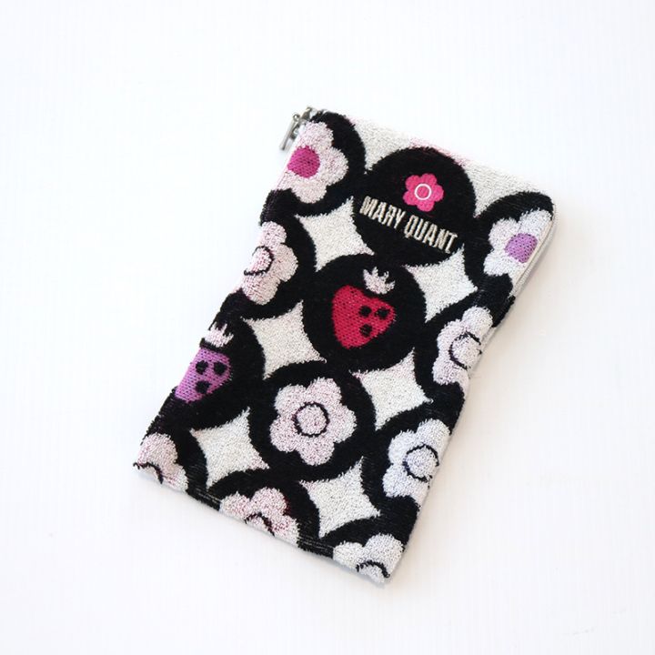MARY QUANT（マリークヮント）苺ファスナー付タオルBK