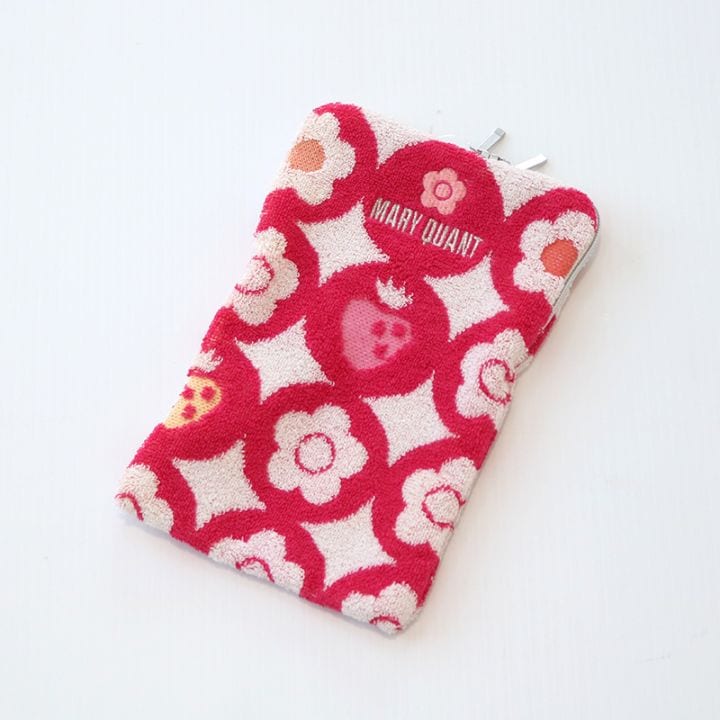 MARY QUANT（マリークヮント）苺ファスナー付タオルRD