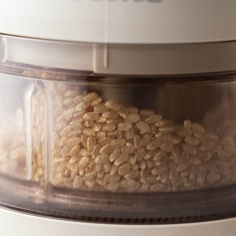 【3月上旬お届け】レコルト　コンパクト精米機　クリームホワイト