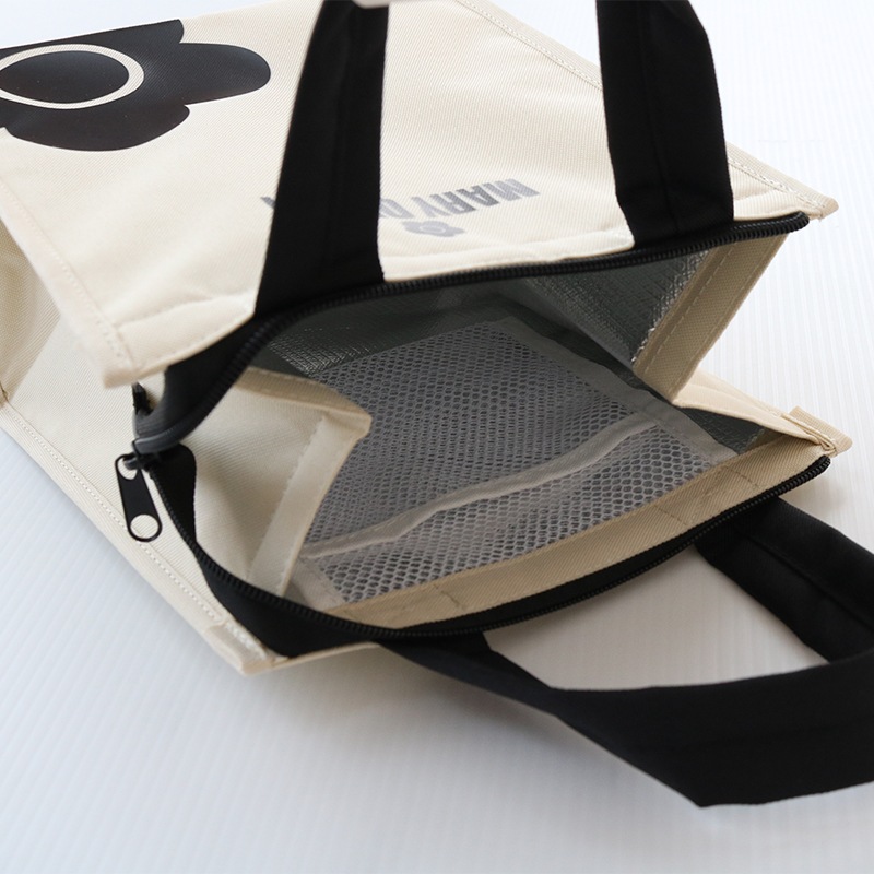 MARY QUANT（マリークヮント）保冷保温バック IV