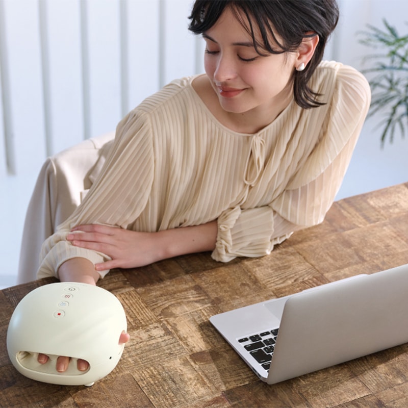 ルルド　ハンドケア　ビューティ　プロ Amazon | ルルド ハンドケア ビューティープロ AX-HXL1800 タテ型