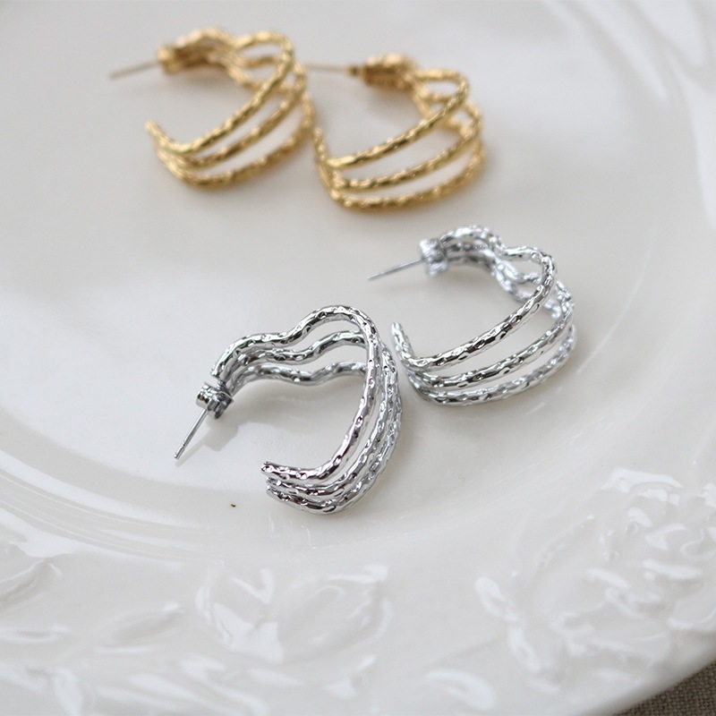 Sorm'86 ソルム　ダンゴムシピアス　美品 sorm'86 ダンゴムシピアス シルバー ケースなし - メルカリ