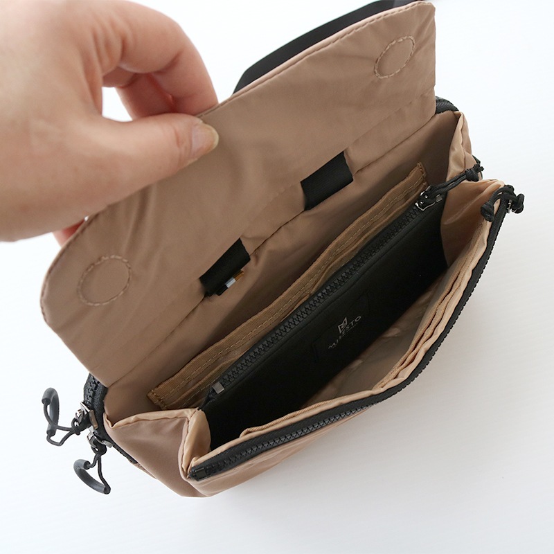 MILESTO TROTマルチショルダーバック BE