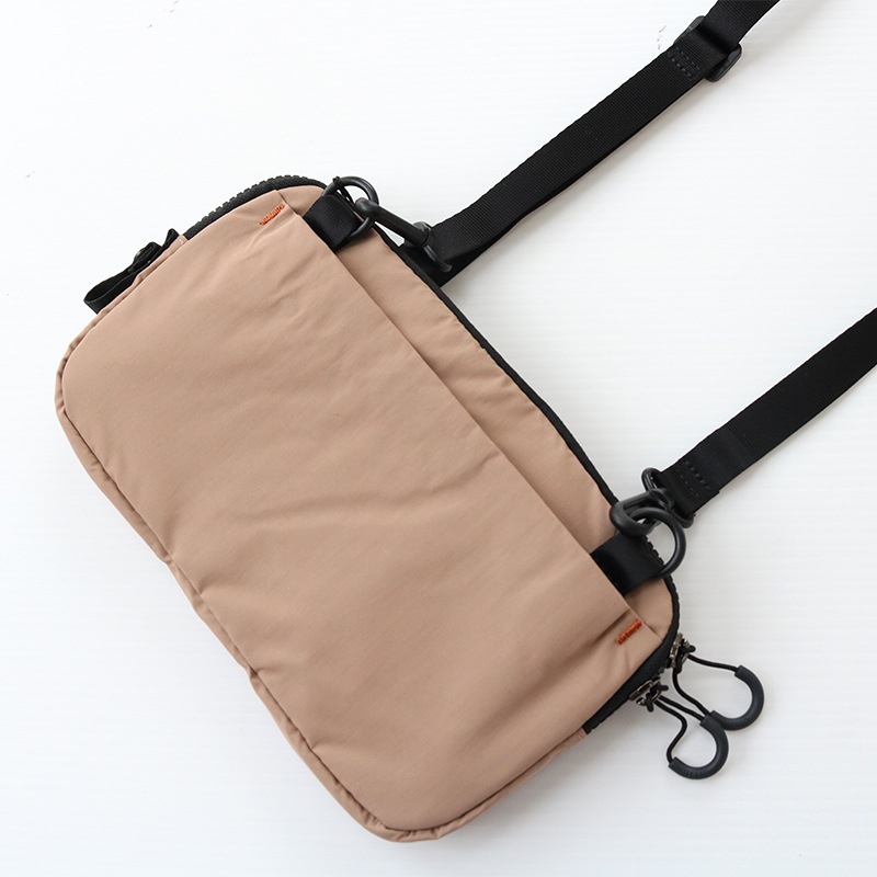 MILESTO TROTマルチショルダーバック BE