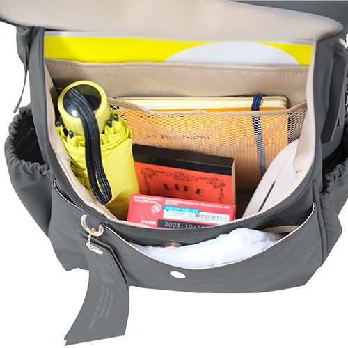 Take Me（テイクミー） Airy 10ポケットデイパック グレー