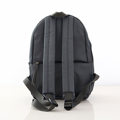 Take Me（テイクミー） Airy 10ポケットデイパック グレー