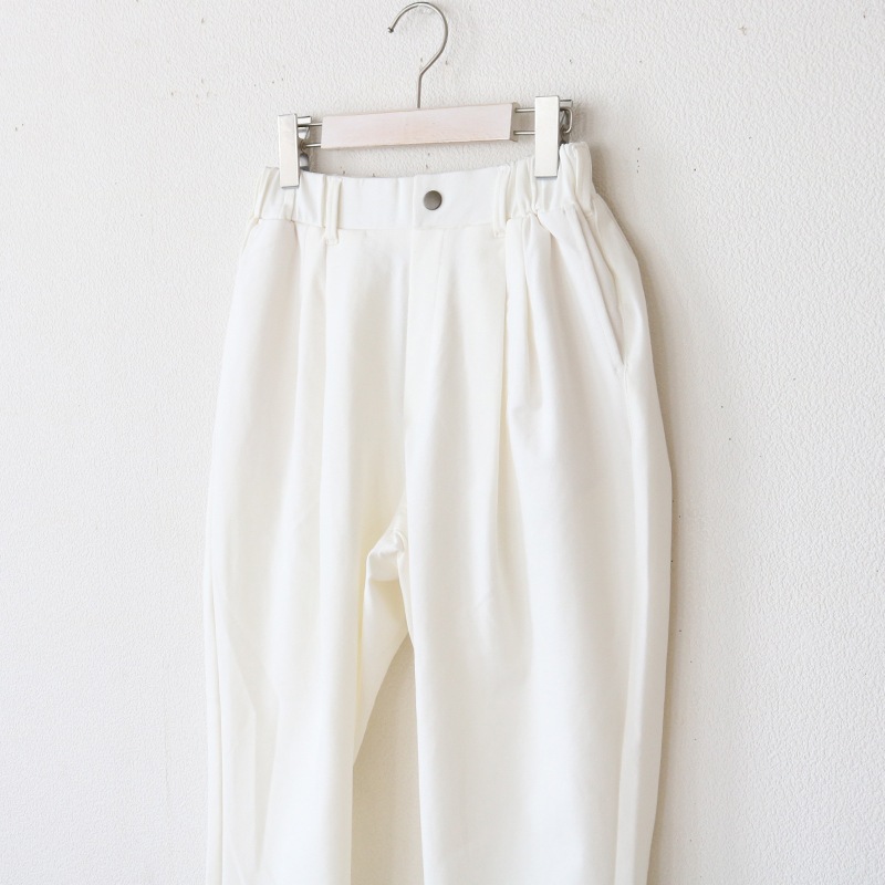 トリックジップテーパードストレッチポンチ WH