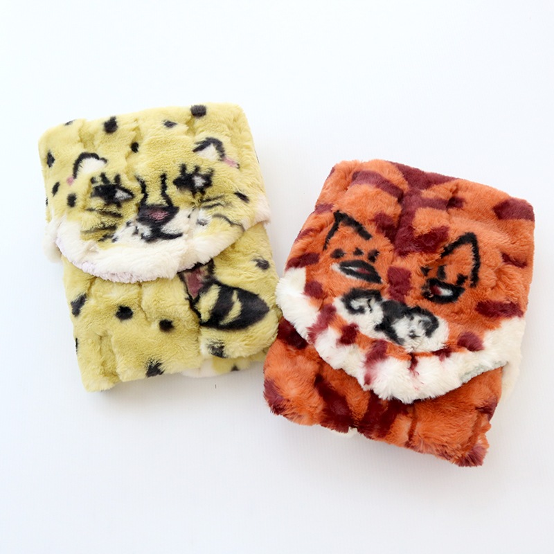 【新品未使用タグ付】モモンガ　ダイカット　ブランケット　トラ　リバーシブル 新品未使用タグ付】モモンガ ダイカット ブランケット トラ