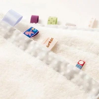 ふわふわにぎにぎ フード付きバスタオル WH｜今治タオル クレシェンド