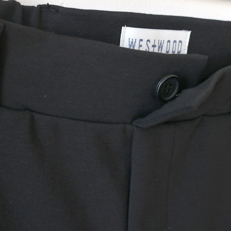 【3/15まで1000円引】トリックジップ きれいめポンチのタックテーパードパンツ BK