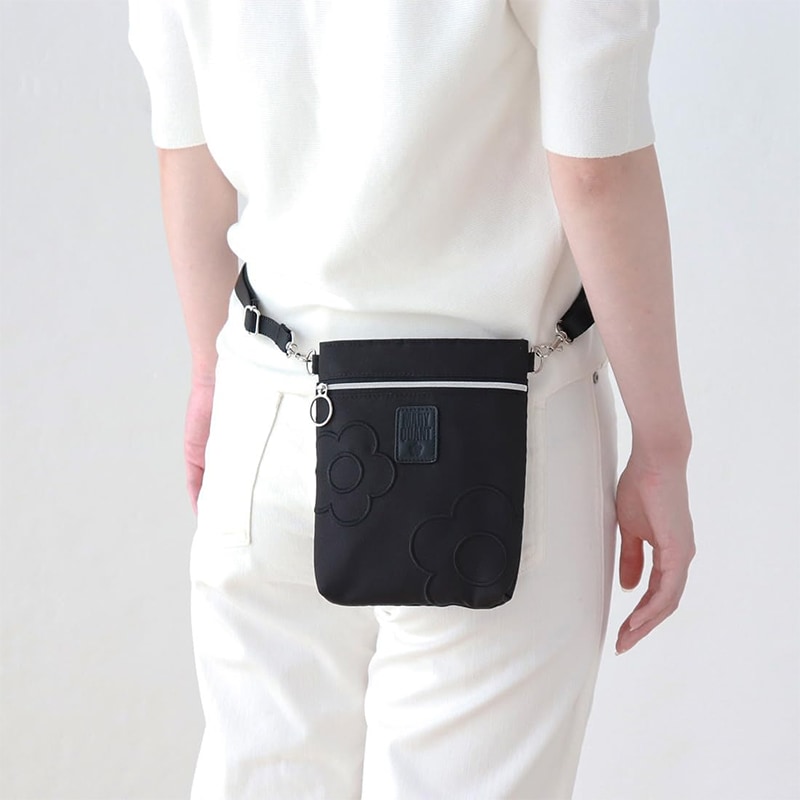 美品 マリークヮント マリクワ ボディバッグ MARYQUANT ウエストポーチ マリークヮント マリークワント ボディバッグ MARYQUANT