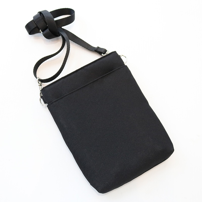 MARY QUANT(マリークヮント)ポーチ 8460001