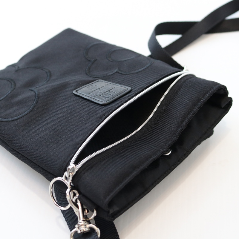 MARY QUANT(マリークヮント)ポーチ 8460001