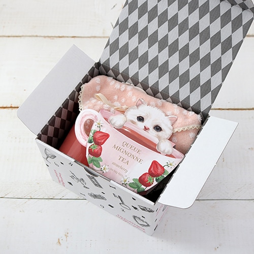 ネコと楽しむ♪ハンカチマグのティータイムギフト ストロベリー