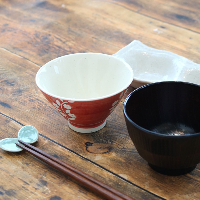 【4/5までポイント10倍】リーフ小花 茶碗 赤