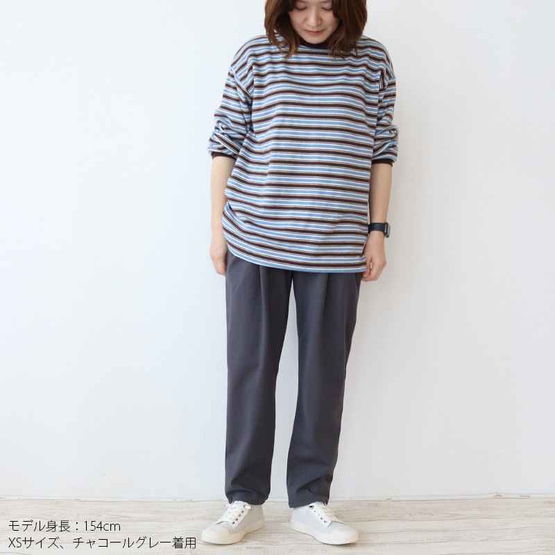 トリックジップ きれいめポンチのタックテーパードパンツ NV