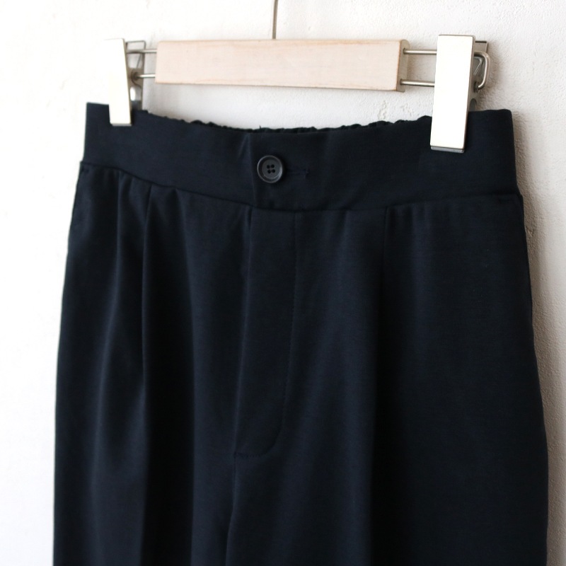 【3/15まで1000円引】トリックジップ きれいめポンチのタックストレートパンツ NV