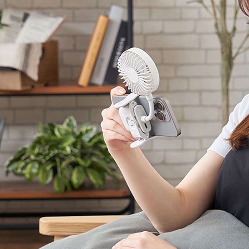 スマホも挟める薄型クリップファン　WH