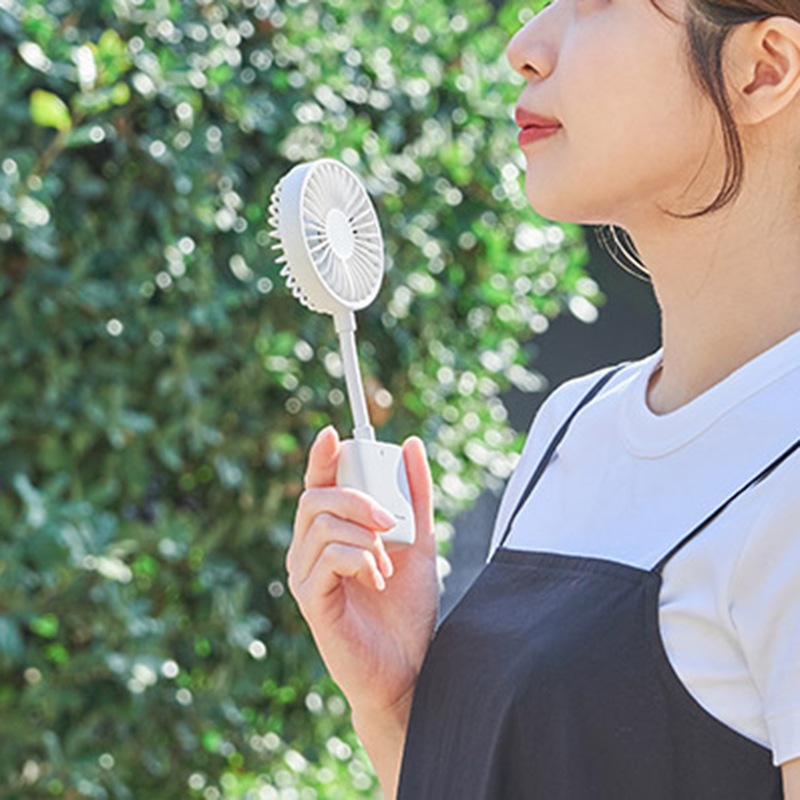 スマホも挟める薄型クリップファン　WH