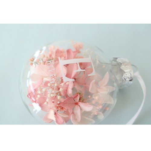 hikkaDECOグローブ イニシャルE