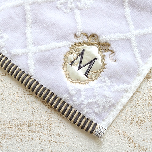 フラワーイニシャル タオルハンカチM