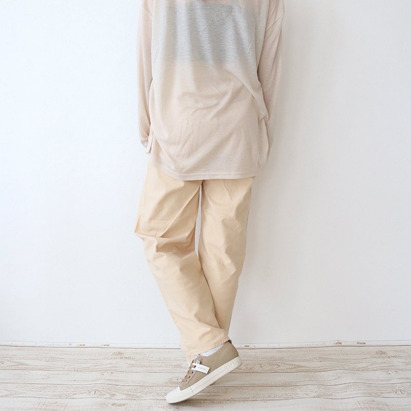 トリックジップ ピーチライクコットンのタックパンツ BE