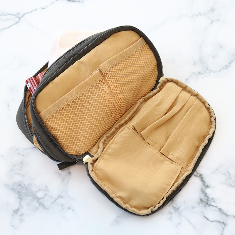 ２層メイクポーチ ＢＫ