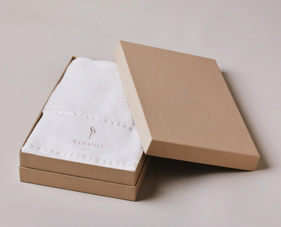 ium イウム EMS HEAD SPA | head CONCIERGE