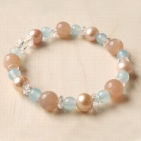 【安産や美のお守りに♪】オレンジムーンストーンと淡水パールのブレス★|シンプル派 レディース