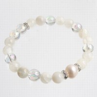 【惹かれる美しい女性へ】ムーンストーンｘ淡水パールのデザインブレス★Pure|シンプル派 レディース