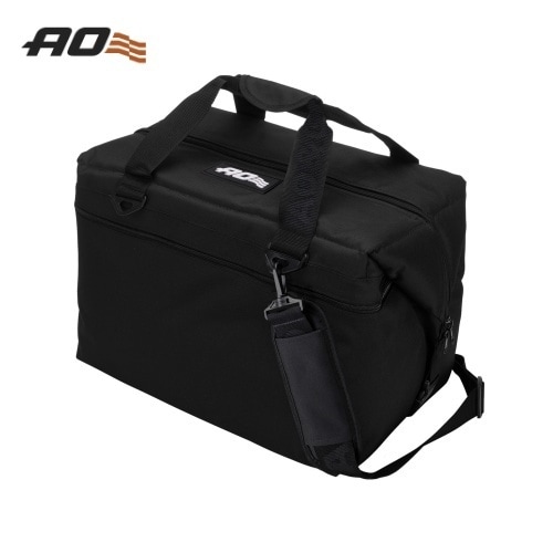 エーオークーラー AO Coolers 48パック キャンバス ソフトクーラー