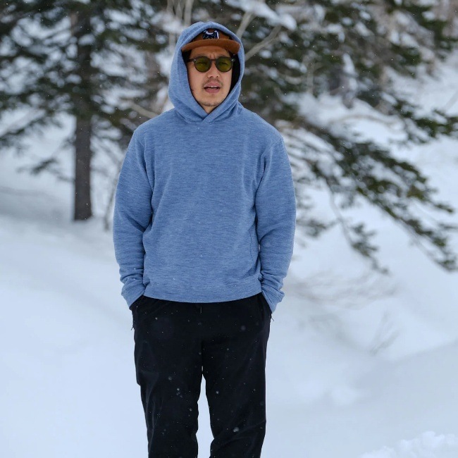 MOUNTAIN MOUNTAIN スウェットパーカ　yetina MOUNTAIN MOUNTAIN 別注 PULLOVER HOODIE - SKY newtype shop