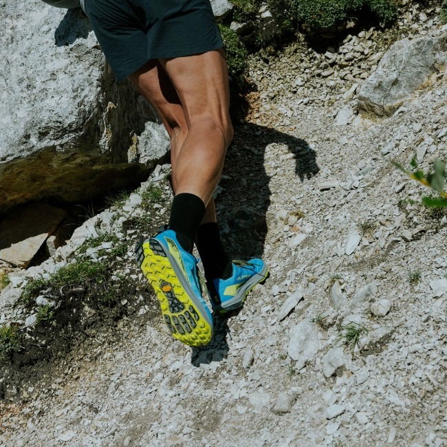 アルトラ ALTRA ローンピーク 9+ メンズ LONE PEAK 9+ Ms