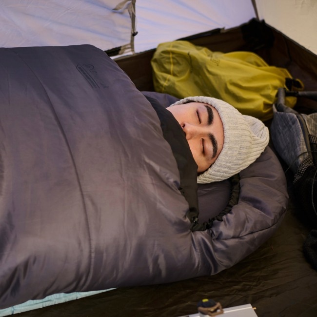 S n u g p a k べースキャンプ　スリープシステムスクエアライトジップ ベースキャンプ スリープシステム スクエアライトジップ | THE MANIANS