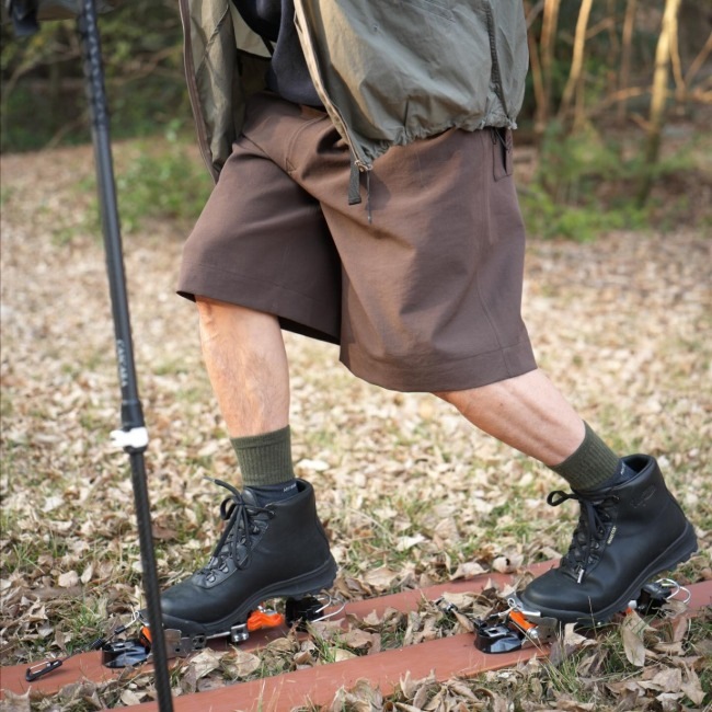 ロウロウマウンテンワークス RawLowMountainworks ハイカーグルカショーツ Hiker Gurkha Shorts