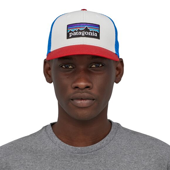 パタゴニア新品☆P-6ロゴ トラッカー ハット キャップ (BLK パタゴニア (PATAGONIA) P-6ロゴ トラッカーハット P-6 Logo Trucker