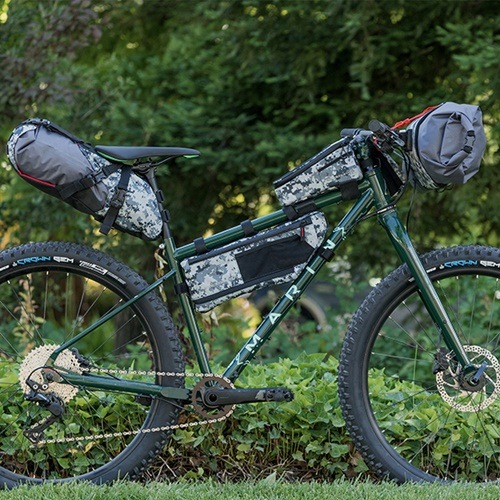 ブラックバーン Blackburn OUTPOST SEAT PACK & DRY BAG | GLAGH グラフ