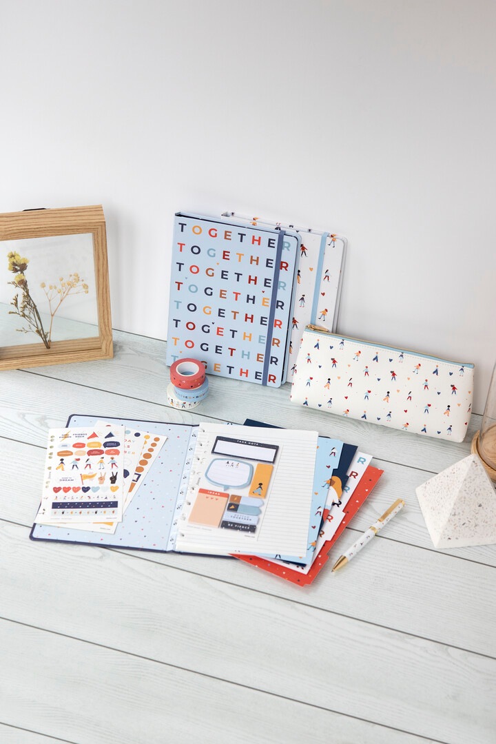 �ڥ󥱡������ȥ����㥶�����ۥ磻�ȡ��ե������ե��å���